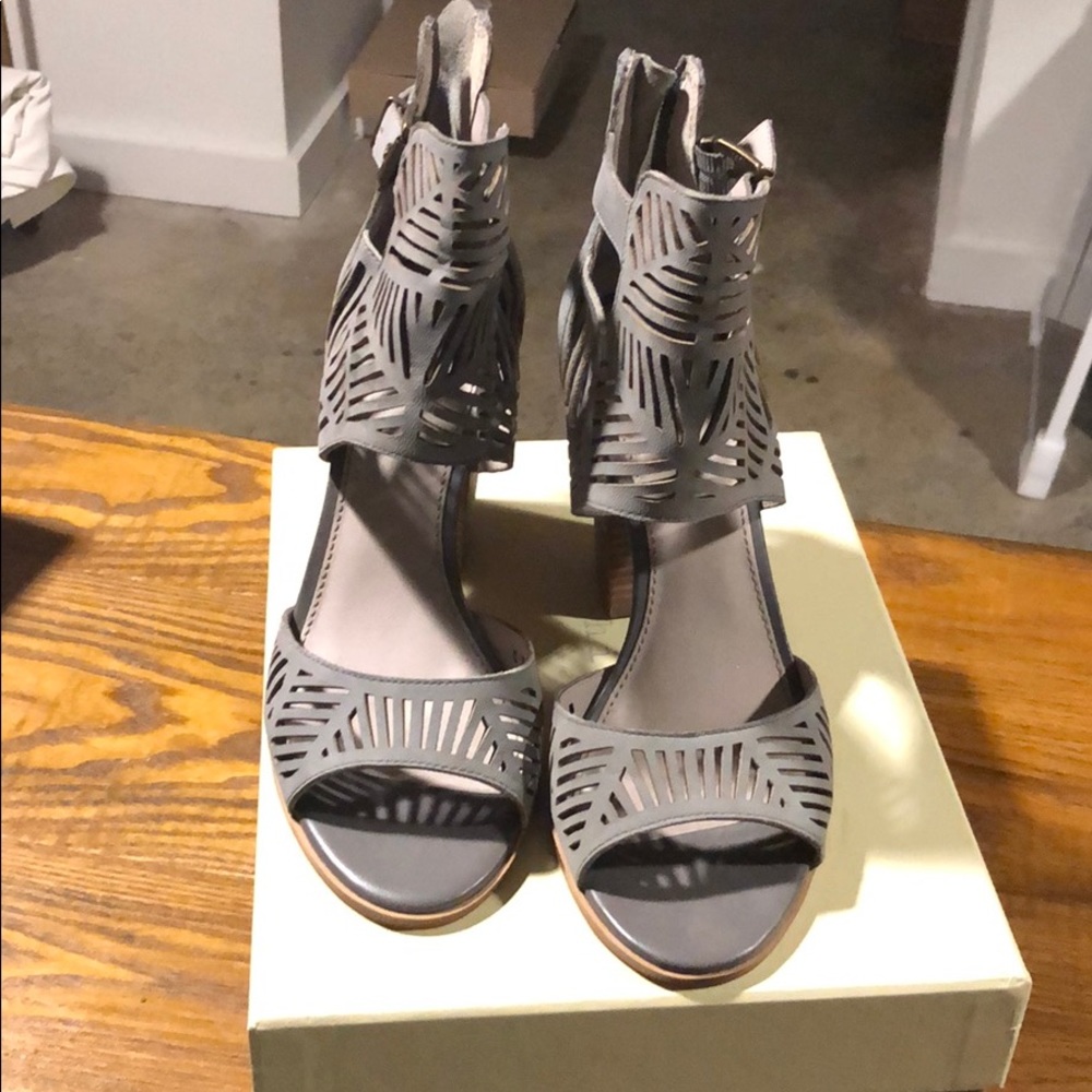 Nordstrom Hinge Brand Cut Out Heels